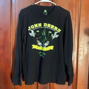 Men’s long sleeve Tee shirt